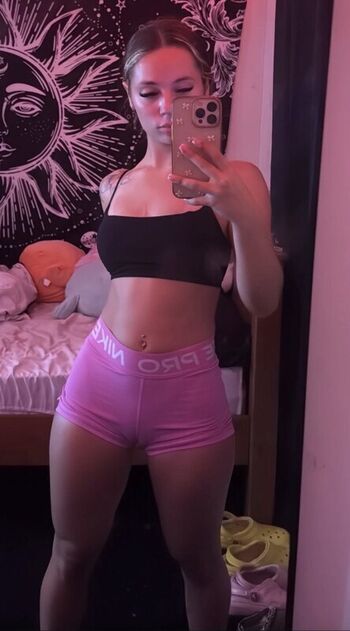 Full leaked Ilovekyliee private onlyfans photo
