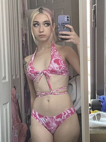 Full leaked Iluvmeww page private onlyfans photo