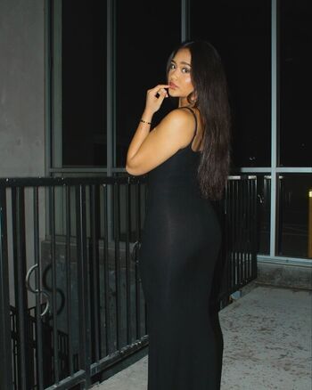 Full leaked Imaan zaiham page private onlyfans photo
