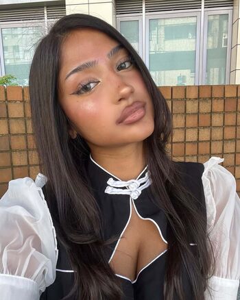 Full leaked Imanimalikaa private onlyfans photo
