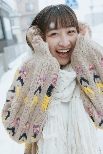 Ina Enohara 榎原依那