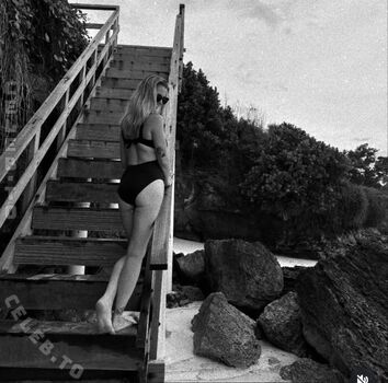 Full leaked Inaacoladaa private onlyfans photo