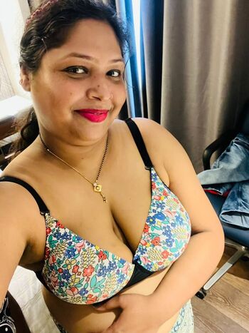 Full leaked Indian exhibition page private onlyfans photo