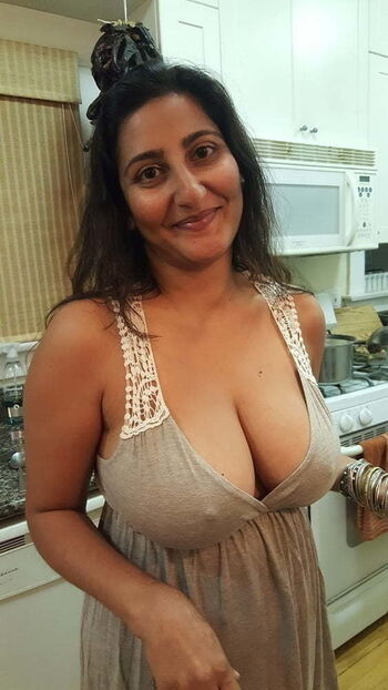 Full leaked Indian girls page private onlyfans photo