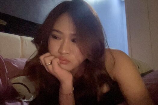 Full leaked Indonesian girls private onlyfans photo
