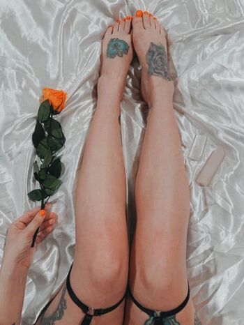 Full leaked Inked feet private onlyfans photo