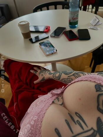Full leaked Inkedsophiie  page private onlyfans photo