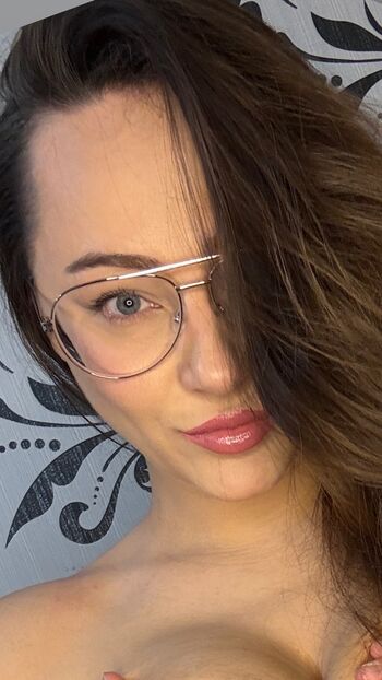 Full leaked Innaluve private onlyfans photo