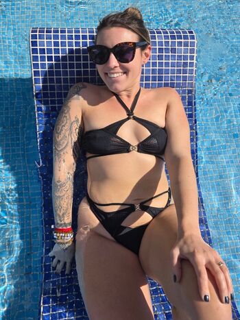 Full leaked Innocenthotwifexxx private onlyfans photo