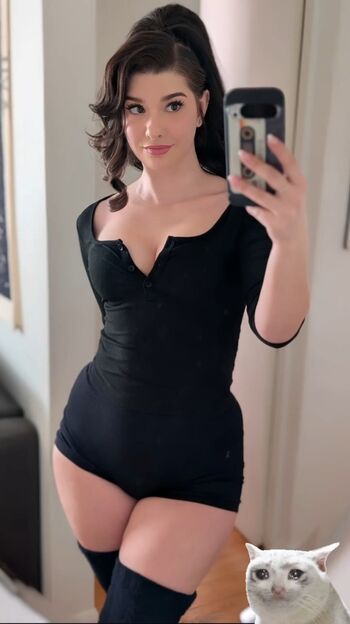 Full leaked Invadervie  page private onlyfans photo