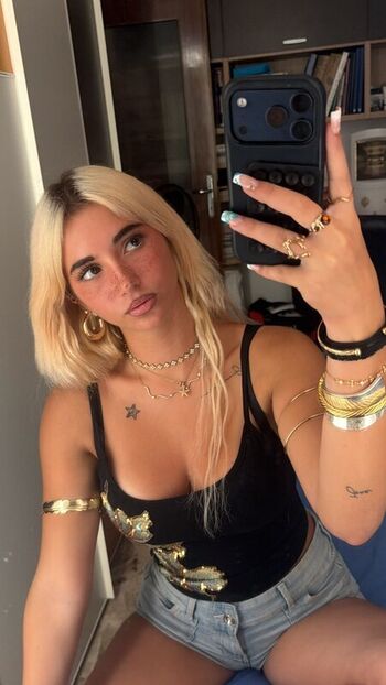 Full leaked Iris vallaranii private onlyfans photo