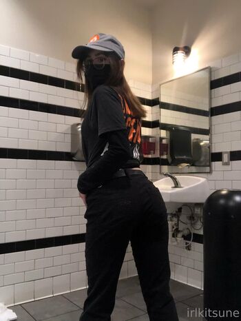 Full leaked Irlkitsune private onlyfans photo