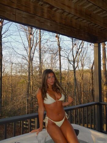 Full leaked Isabella ault private onlyfans photo