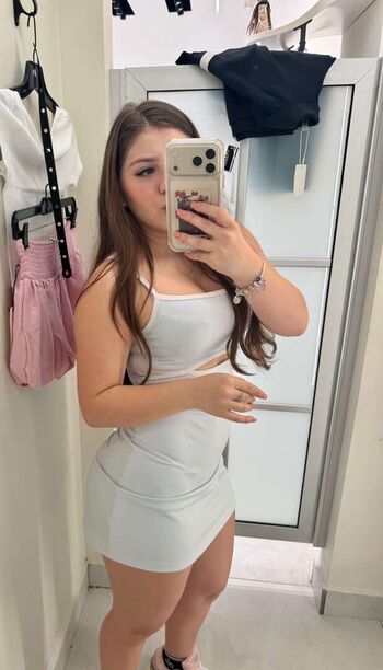 Isabella Mendoza