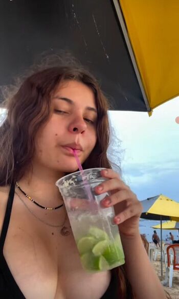 Full leaked Isainfelizmente private onlyfans photo