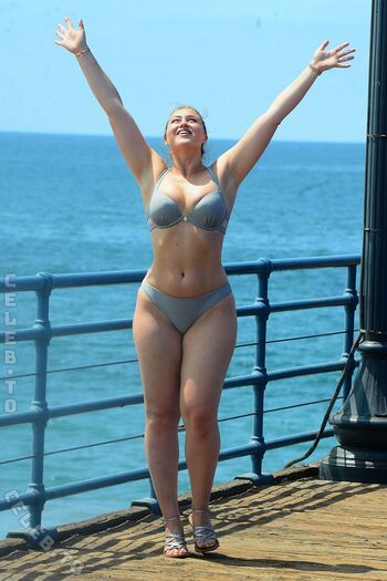 Full leaked Iskra lawrence page private onlyfans photo
