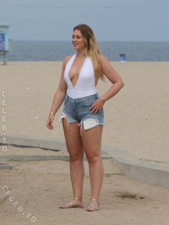 Full leaked Iskra lawrence private onlyfans photo