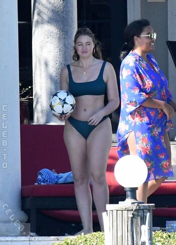 Full leaked Iskra lawrence page private onlyfans photo