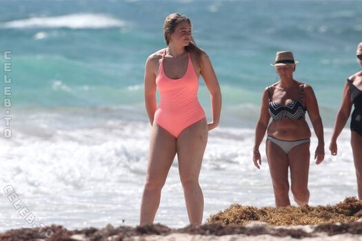 Full leaked Iskra lawrence page private onlyfans photo