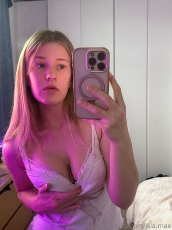 Full leaked Isla mae private onlyfans photo