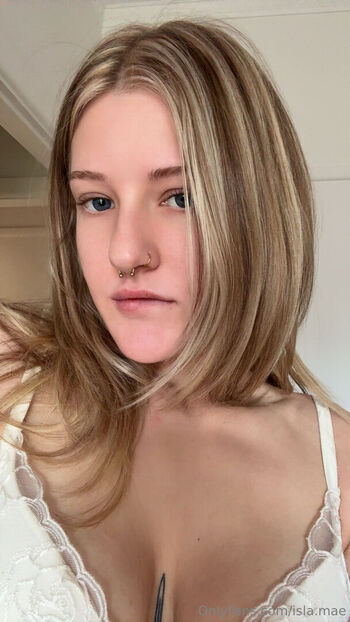 Full leaked Isla mae private onlyfans photo