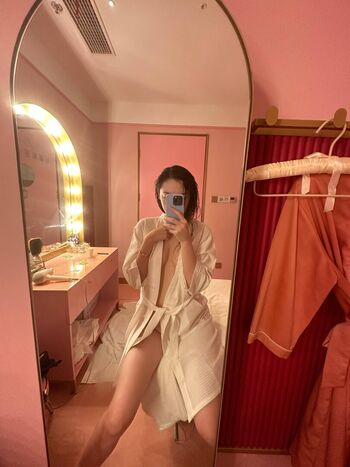 Full leaked Issfanfan private onlyfans photo
