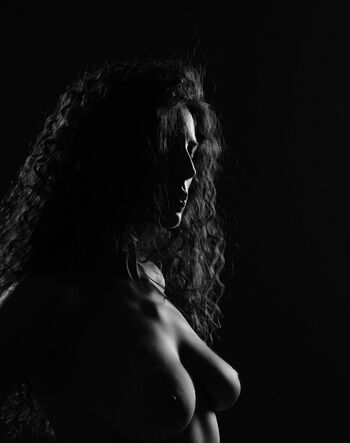 Full leaked Italian girls private onlyfans photo