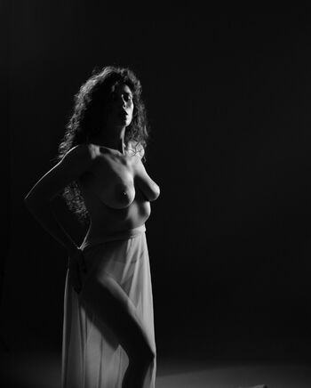 Full leaked Italian girls private onlyfans photo