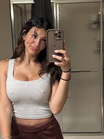 Full leaked Itsellabailey page private onlyfans photo