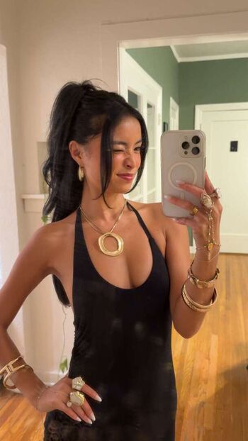 Full leaked Itslaaurr private onlyfans photo
