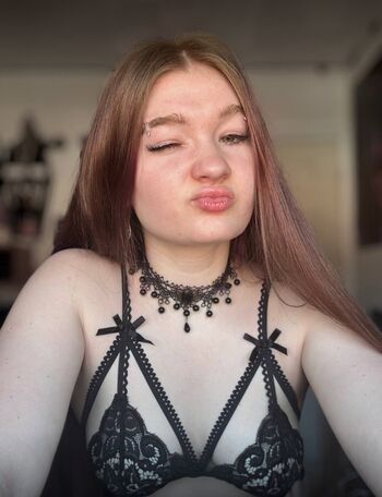 Full leaked Itslexiroseee private onlyfans photo
