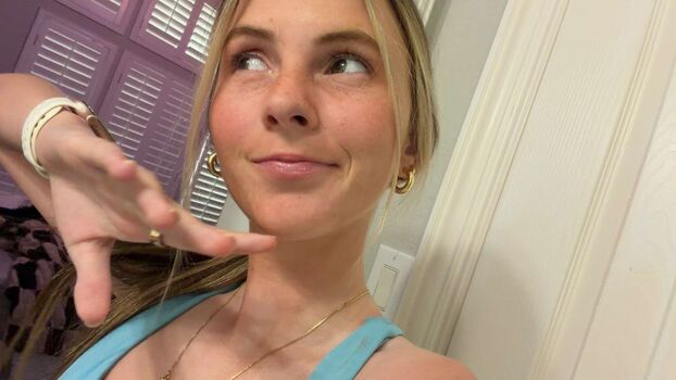Full leaked Itslexismith private onlyfans photo
