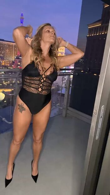 Full leaked Itsnikkibitch xo private onlyfans photo