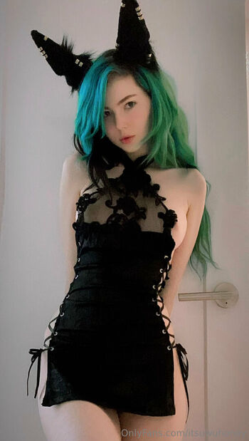 Full leaked Itsuwuhoney private onlyfans photo