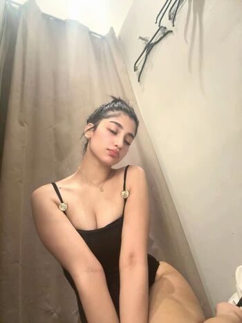 Full leaked Itzliilaa private onlyfans photo