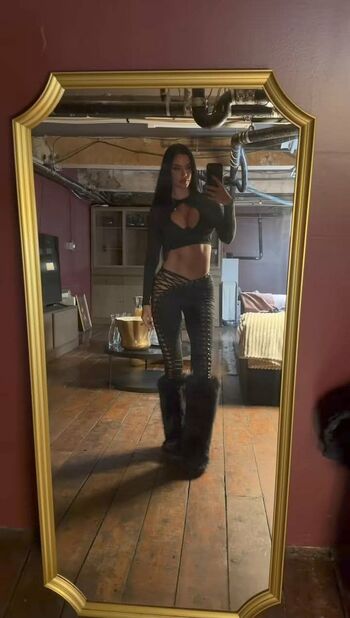 Full leaked Ivana knoll page private onlyfans photo