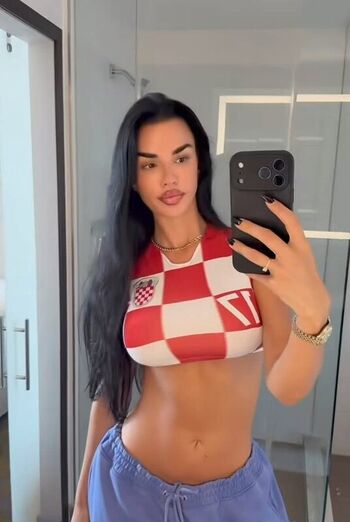 Full leaked Ivana knoll page private onlyfans photo