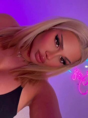 Full leaked Ivysky private onlyfans photo