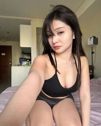 Full leaked Ivyyvon private onlyfans photo