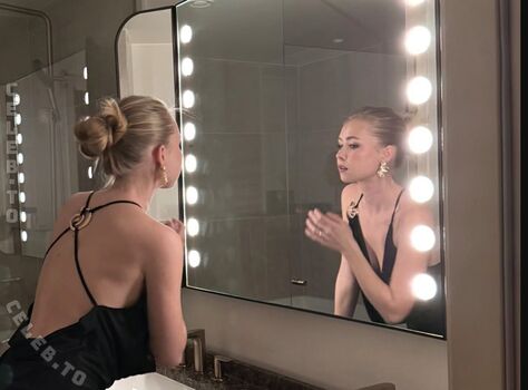 Full leaked Izaandelle private onlyfans photo