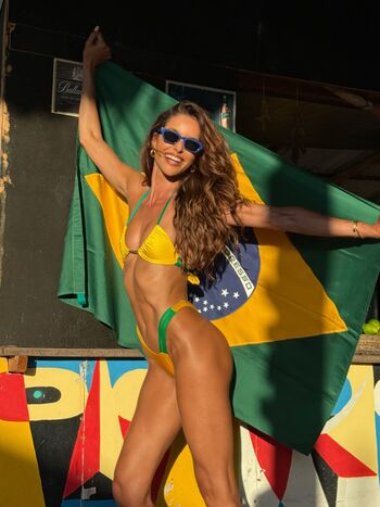 Full leaked Izabel goulart page private onlyfans photo