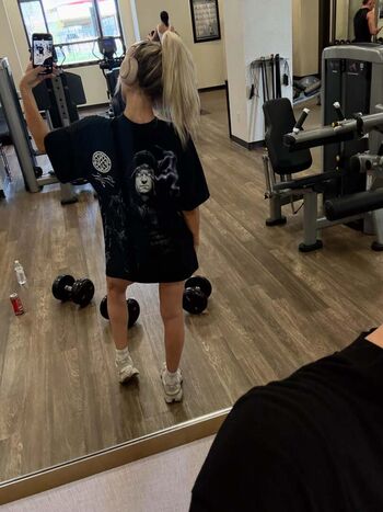 Full leaked Izzi dame page private onlyfans photo