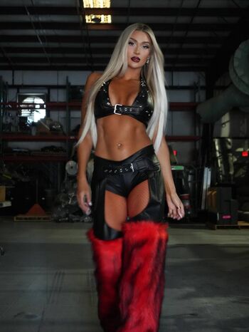 Full leaked Izzi dame private onlyfans photo