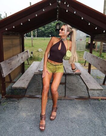 Full leaked Izzi dame private onlyfans photo