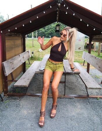 Full leaked Izzi dame private onlyfans photo
