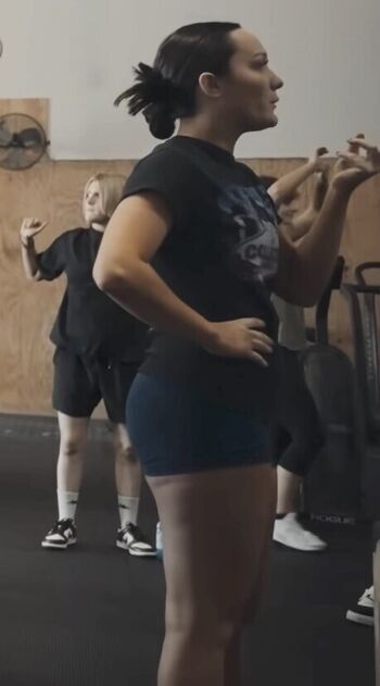 Izzy Moreno / ItsIzzyMania