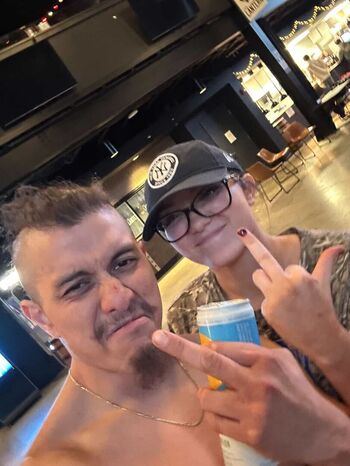 Izzy Moreno / ItsIzzyMania