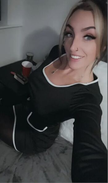 Full leaked Izzyfawley private onlyfans photo