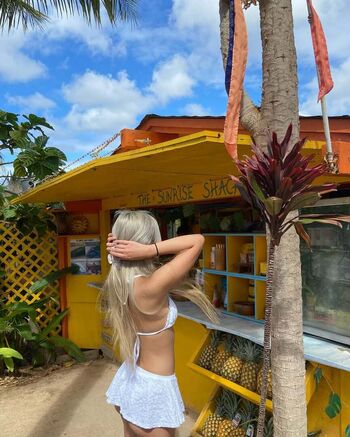 Full leaked Jackiereyz private onlyfans photo