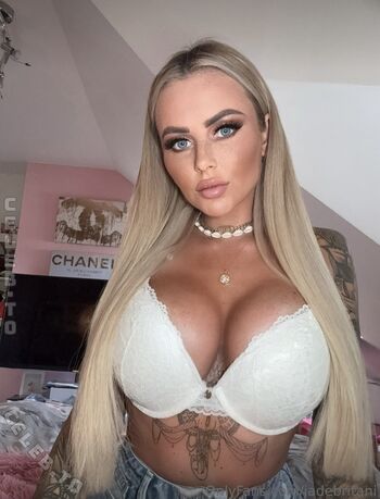 Full leaked Jade britani page private onlyfans photo